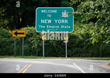 Willkommen Sie bei New York Zeichen, Orient Point, Long Island, New York, USA Stockfoto