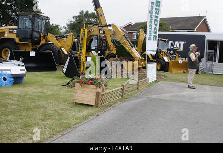 Traktoren auf dem Display an Great Yorkshire Show, Harrogate, Yorkshire, Großbritannien Stockfoto