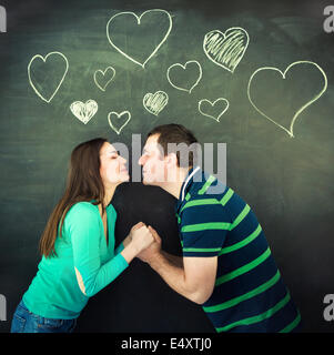 Junges Paar in der Liebe. Kreidezeichnung Stockfoto