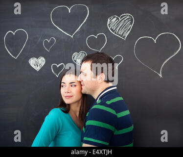 Junges Paar in der Liebe. Kreidezeichnung Stockfoto