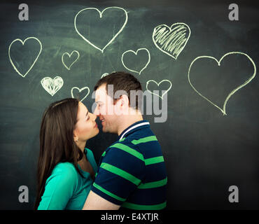 Junges Paar in der Liebe. Kreidezeichnung Stockfoto