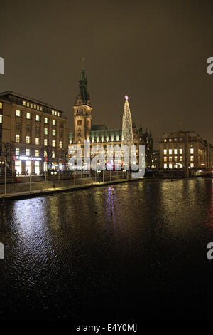 Nachtaufnahme von Hamburg Stockfoto
