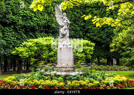 Engelsstatue, Jardin du Luxembourg in Paris, Frankreich Stockfoto