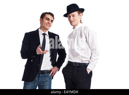 zwei junge Männer auf einem weißen Hintergrund Stockfoto