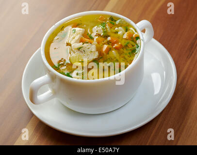 Huhn und Wildreis-Suppe Stockfoto