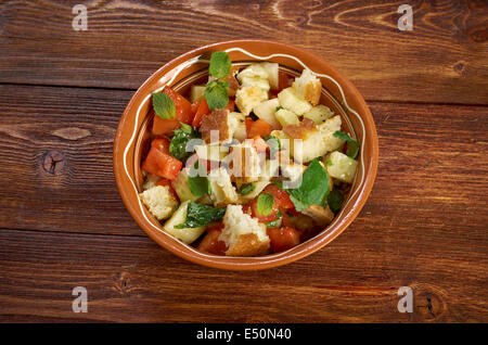 Fattoush - libanesischen Salat Stockfoto