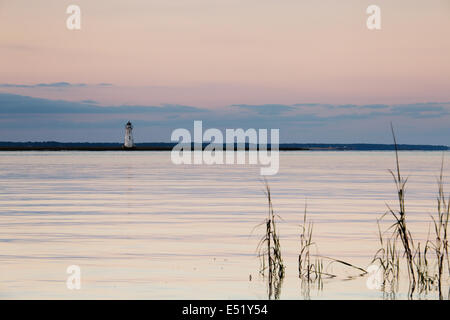 Alter Leuchtturm auf Cockspur island Stockfoto