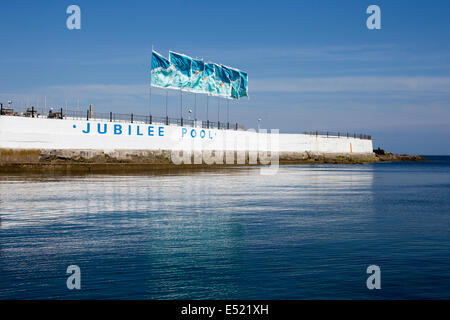 Penzance Jubilee Pool ist eines der ältesten erhaltenen Art-Deco-Schwimmbäder im Vereinigten Königreich. Stockfoto