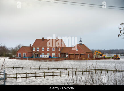 Färber-Farm - der Heimat zuhause Sam Notaro welche He erfolgreich vom Hochwasser im Dorf Moorlandschaften auf dem Somers verteidigt Stockfoto