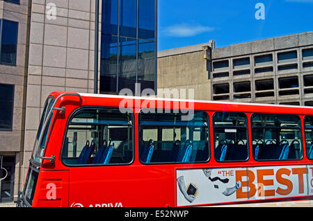 Leere Oberdeck der roten Doppeldecker-Bus in zentrales London, England, Vereinigtes Königreich Stockfoto