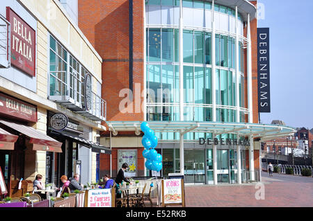 Riverside Ebene zeigt Kaufhaus Debenhams, The Oracle Reading, Berkshire, England, Vereinigtes Königreich Stockfoto