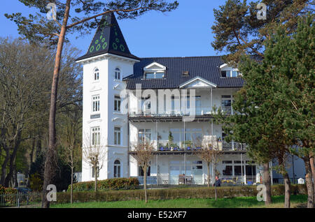 Wunderschöne Luxus-Villa auf der Promenade in Binz - Deutschland Mecklenburg Vorpommern Insel Rügen Stockfoto