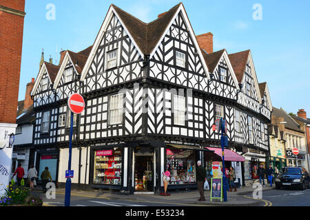 17. Jahrhundert Fachwerk-Gebäude, Market Place, Warwick, Warwickshire, England, Vereinigtes Königreich Stockfoto