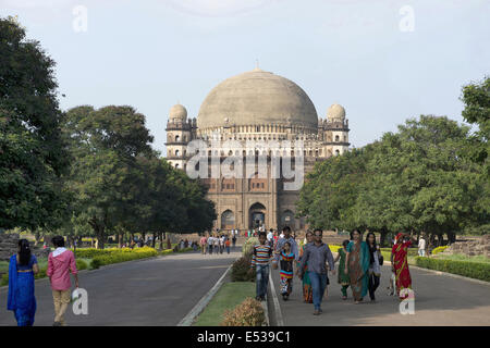 Gol Gumbaz, General-View. Bijapur, Karnataka, Indien Stockfoto