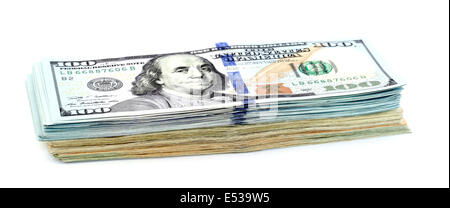 Bündel Geld isoliert auf weißem Hintergrund Stockfoto
