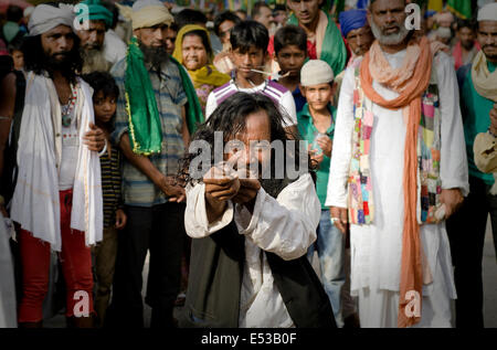 Sufi-Fakir, vom jährlichen Wallfahrt zum Grab des muslimischen Sufi-Heiligen, Kwaja Gharib Nawaz von Ajmer, Indien Stockfoto