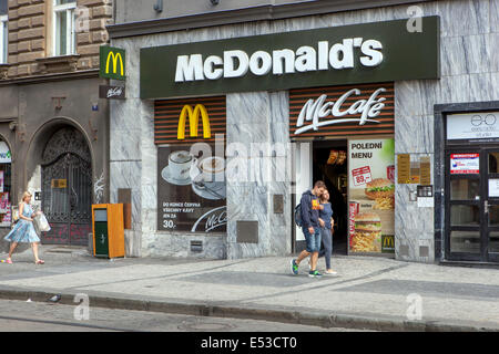 McDonald's-Fastfood in Prag, Na Prikope Street, Tschechische Republik Stockfoto