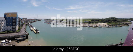 Littlehampton und der Fluss Arun Panorama vom Blick und Meer Besucher Zentrum West Sussex Stockfoto