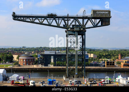 Anderston Kran an der Seite des Flusses Clyde, Glasgow, Schottland, Großbritannien. Dieses große Kran Lokomotiven vom Kai auf Schiffe zu laden. Stockfoto