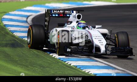 Hockenheim, Deutschland. 19. Juli 2014. Brasilianischer Formel-1-Pilot Felipe Massa aus Williams-Team steuert sein Auto im Zeittraining der auf der Rennstrecke Hockenheimring in Hockenheim, Deutschland, 19. Juli 2014. Die Formel 1 Grand Prix von Deutschland statt findet am 20. Juli 2014 auf dem Hockenheimring. Foto: JENS Büttner/DPA/Alamy Live-Nachrichten Stockfoto