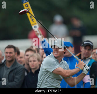 Hoylake, UK. 19. Juli 2014. Die Open Golf Championship Runde 3. RORY MCILROY [NIR] schaut ängstlich vom Abschlag Credit: Action Plus Sport/Alamy Live News Stockfoto