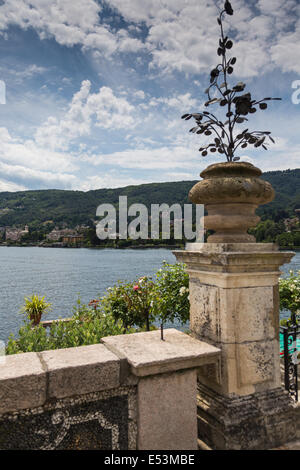 Blick auf die Gärten auf der Insel Isola Bella-Lago Maggiore-Italien Stockfoto