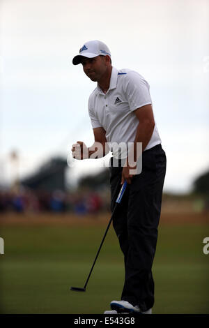 Hoylake, UK. 19. Juli 2014. Sergio Garcia (USA) Golf: Sergio Garcia von Spanien feiert nach seiner Birdie am 16. Loch putten in der dritten Runde der 143. British Open Championship am Royal Liverpool Golf Club in Hoylake, England zu machen. Bildnachweis: Koji Aoki/AFLO SPORT/Alamy Live-Nachrichten Stockfoto