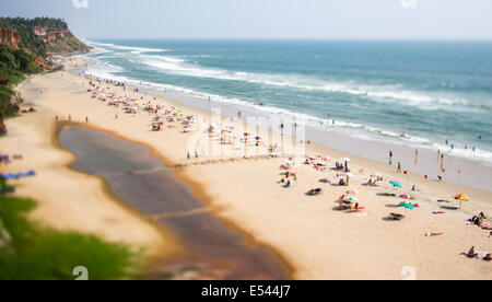 Timelapse Strand am Indischen Ozean. Indien (Tilt-Shift-Objektiv). Stockfoto