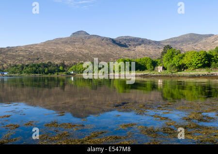 Hallival und den Rum Cuillin Hills über Loch Scresort, Kinloch, Isle of Rum, Schottland, UK Stockfoto