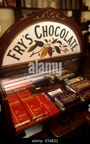 Großbritannien, England, Nottingham, Cadbury ist Schokolade im Sudhaus Hof Museum Shop Ausstellung ausgestellt Stockfoto