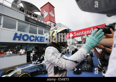 Hockenheim, Deutschland. 20. Juli 2014. NICO ROSBERG und Mercedes AMG Petronas F1 Team feiert nach dem Gewinn der Formel 1 German Grand Prix 2014 auf dem Hockenheimring in Hockenheim, Deutschland Kredit: James Gasperotti/ZUMA Draht/Alamy Live News Stockfoto