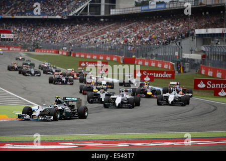 Hockenheim, Deutschland. 20. Juli 2014. NICO ROSBERG und Mercedes AMG Petronas F1 Team führt den Beginn der Formel 1 German Grand Prix 2014 auf dem Hockenheimring in Hockenheim, Deutschland Kredit: James Gasperotti/ZUMA Draht/Alamy Live News Stockfoto