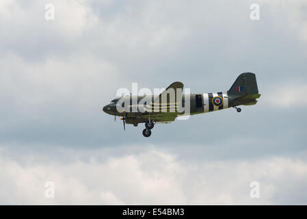 Duxford, Großbritannien 25. Mai 2014: Vintage Douglas Dakota in Duxford Airshow. Stockfoto