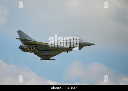 Duxford, Großbritannien 25. Mai 2014: RAF Taifun bei Duxford Airshow. Stockfoto