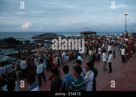 Sonnenaufgang in der Nähe von Kanyakumari Thiruvallavur Statue Stockfoto