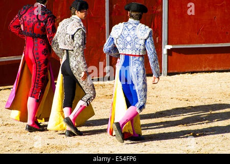 MADRID, Spanien - 10 SEPTEMBER: Stierkämpfer zu Pferd, Stierkampf. 10. September 2010 in Madrid (Spanien) Stockfoto