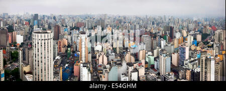 Brasilien, Sao Paulo 2013 - Sao Paulo-Skyline, Ansicht Formular Dachrestaurant und Beobachtung deck Edificio Italia (Italien-Gebäude) Stockfoto