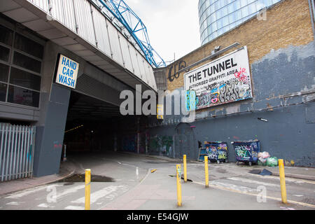 Autorisierten Graffiti Tunnel Leake Street, London Stockfoto