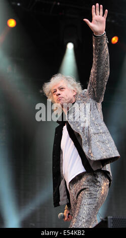 Perth, Schottland. 20. Juli 2014. . 20. Juli 2014. Die Boomtown Rats spielen The Rewind Schottland Festival, Scone Palace, Perth, Sonntag 20. Juli 2014, eine emotionale Bob Geldof führt Credit: Derek Allan/Alamy Live News Stockfoto