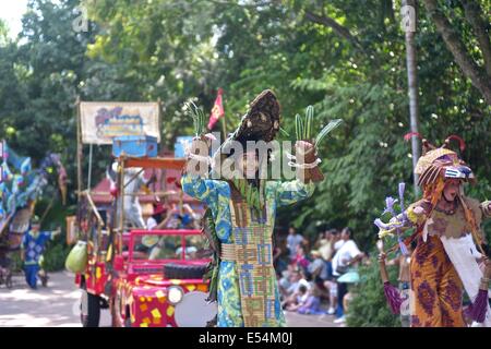 Mickys Jammin ' Dschungel-Parade. Disneys Tierkönigreich Stockfoto