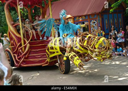 Mickys Jammin ' Dschungel-Parade. Disneys Tierkönigreich Stockfoto