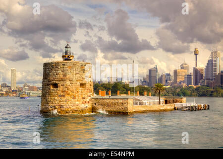 Fort Denison ist eine ehemalige strafrechtliche Seite und defensive Anlage auf einer kleinen Insel im Hafen von Sydney. Stockfoto