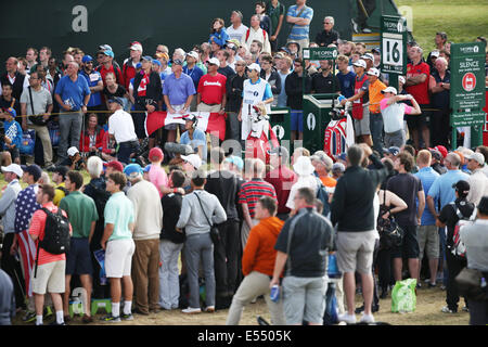 Hoylake, UK. 20. Juli 2014. Rory McIlroy (NIR) Golf: Rory McIlroy Nordirlands Uhren seinen Abschlag am 16. Loch während der Endrunde der 143. British Open Championship am Royal Liverpool Golf Club in Hoylake, England. Bildnachweis: Koji Aoki/AFLO SPORT/Alamy Live-Nachrichten Stockfoto