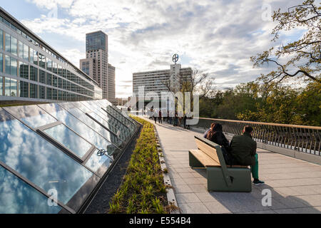 Aussichtsplattform der Bikini Berlin, Deutschland Stockfoto