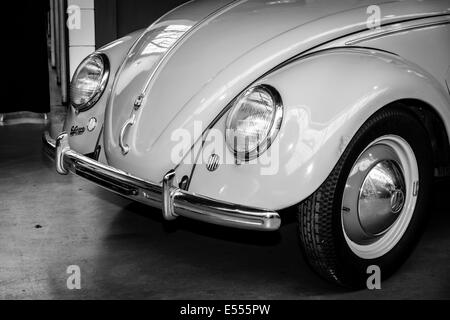 Detail der Kleinwagen VW Käfer, Typ 11a, Export (Brezelkaefers). Schwarz und weiß. 27. Oldtimer-Tag Berlin - Branden Stockfoto