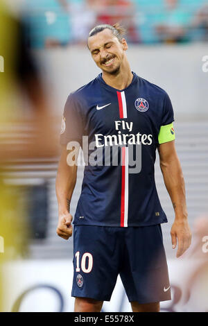 Saint Germain's Zlatan Ibrahimovic während der freundliche Fußball-match zwischen 2. Bundesliga-Verein RB Leipzig und FC Paris Saint-Germain am Red-Bull-Arena in Leipzig, Deutschland, 18. Juli 2014. Foto: Jan Woitas/dpa Stockfoto