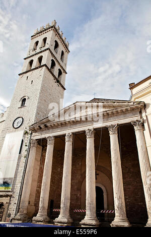 Tempel der Minerva, Assisi, Umbrien, Italien Stockfoto