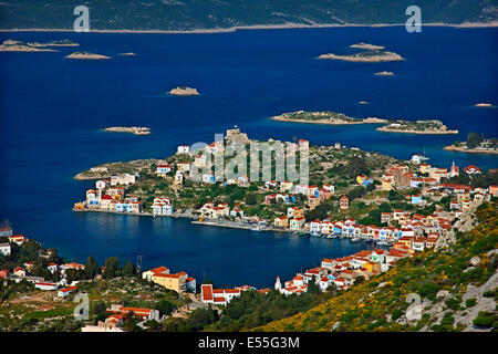 Panoramablick auf das malerische Dorf von Kastellorizo (oder "Meghisti") Insel, Dodekanes, Griechenland Stockfoto