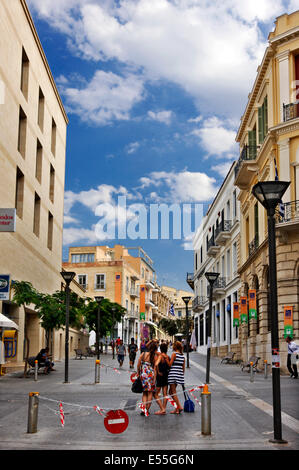 Am 25. August Straße, der zentralen Fußgängerzone der Stadt Heraklion, Kreta, Griechenland. Stockfoto