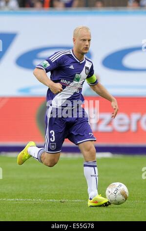 Brüssel, Belgien. 20. Juli 2014. Super Cup-Finale der belgischen Juliper Liga, zwischen Anderlecht und Lokeren.  Olivier Deschacht Credit: Action Plus Sport Bilder/Alamy Live News Stockfoto